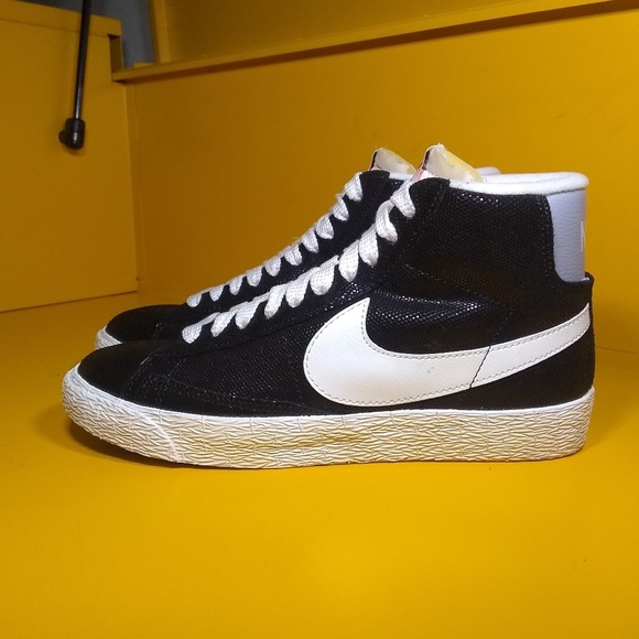 Nike Shoes - NEW Nike Blazer Mid Suede Vintage Size 6.5 Women's